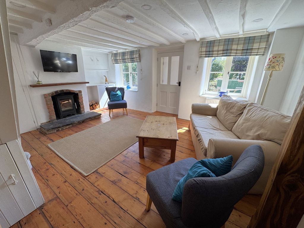 Property photo 2 of 13
