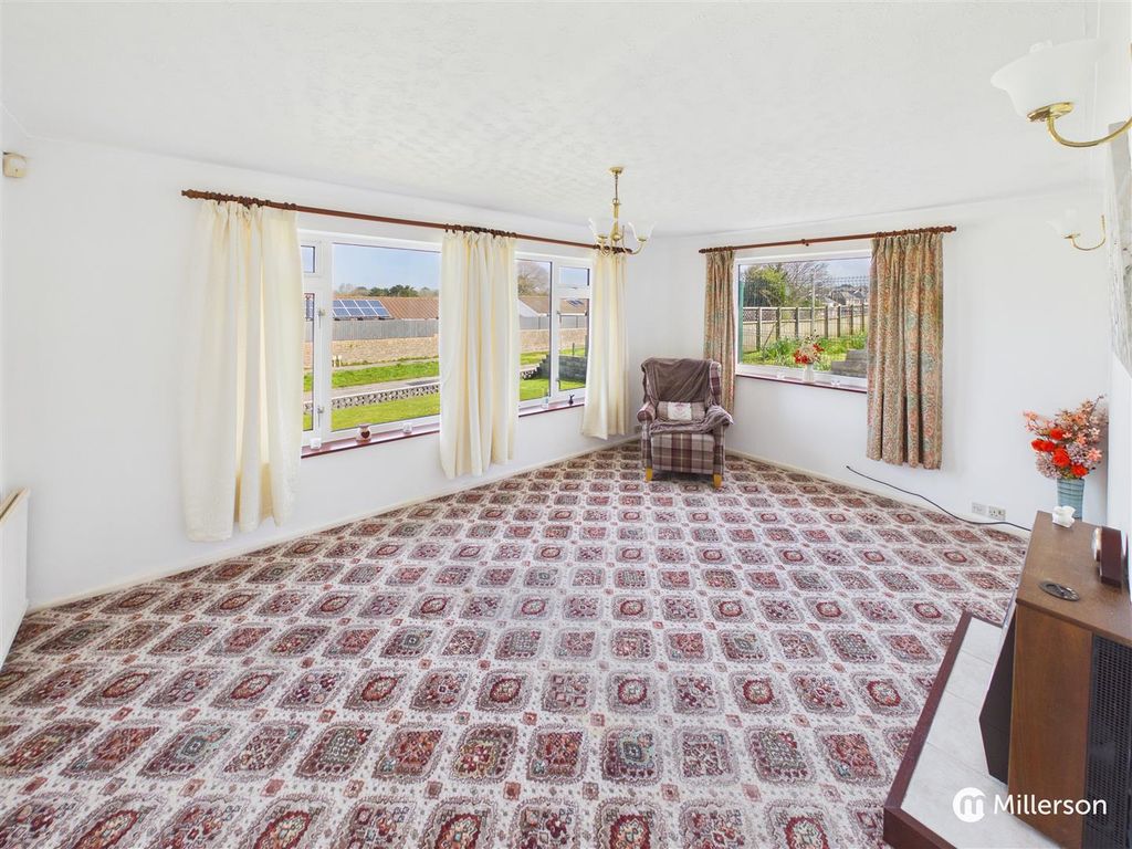 Property photo 3 of 18 Cam05092G0-Pr0175-Still012.Jpg