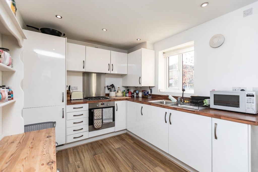 Property photo 3 of 13 Img_0957.Jpg