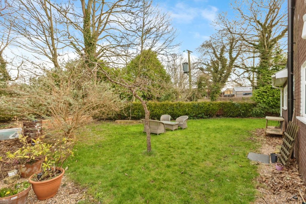 Property photo 3 of 17 Photography