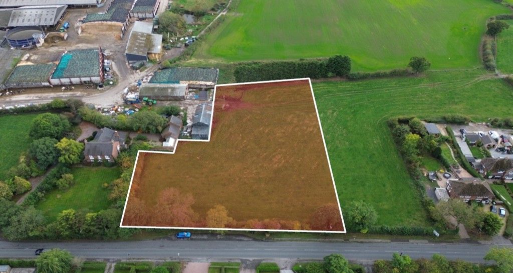 Property photo 1 of 4 Photo 4