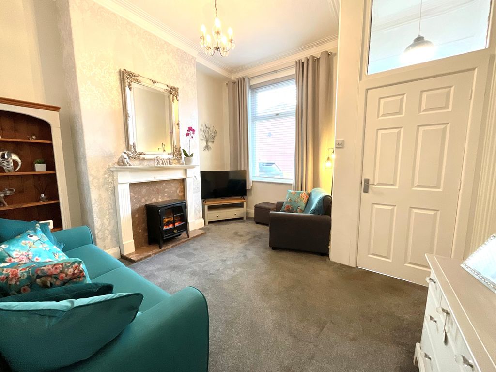 Property photo 2 of 13