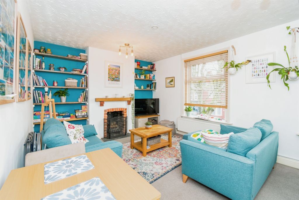 Property photo 2 of 15