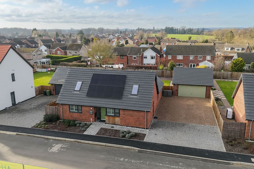 Property photo 1 of 29