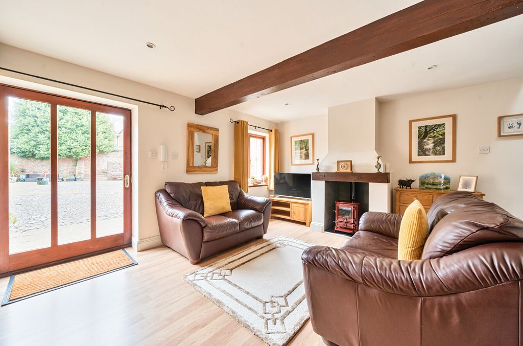 Property photo 1 of 17 1272940 (11).Jpg