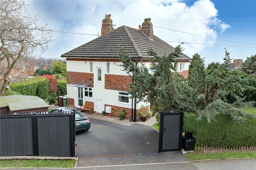 Property photo 1 of 19 Front