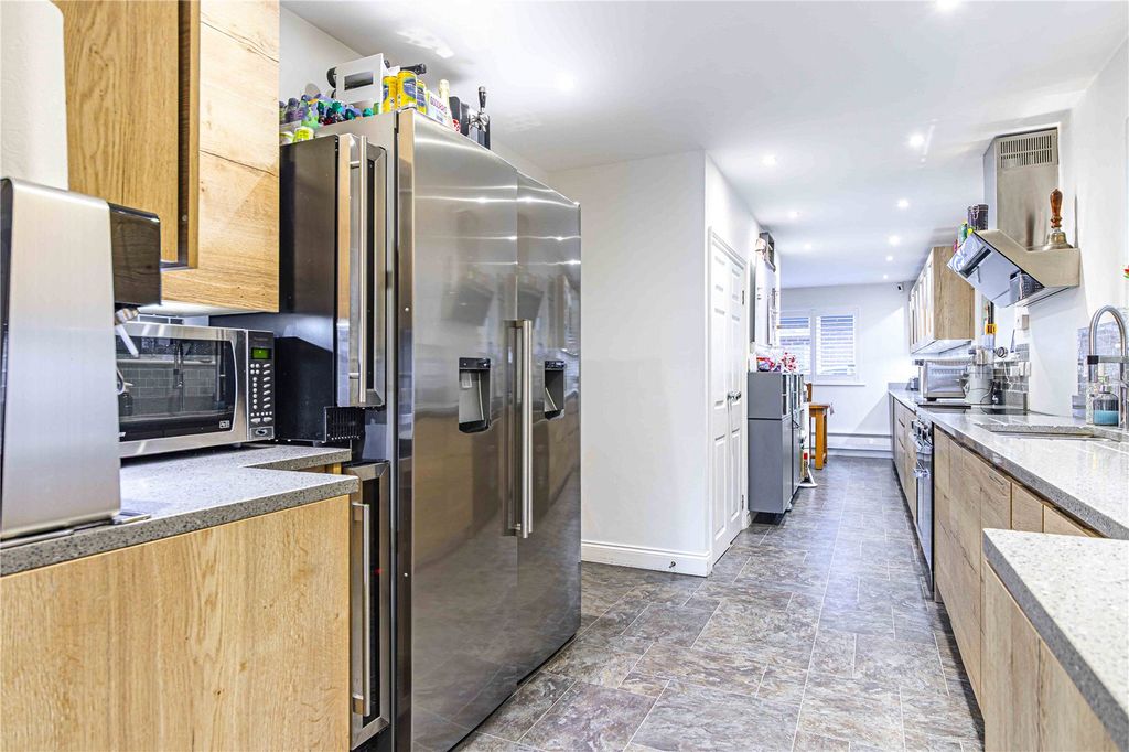 Property photo 3 of 22 Picture No. 40