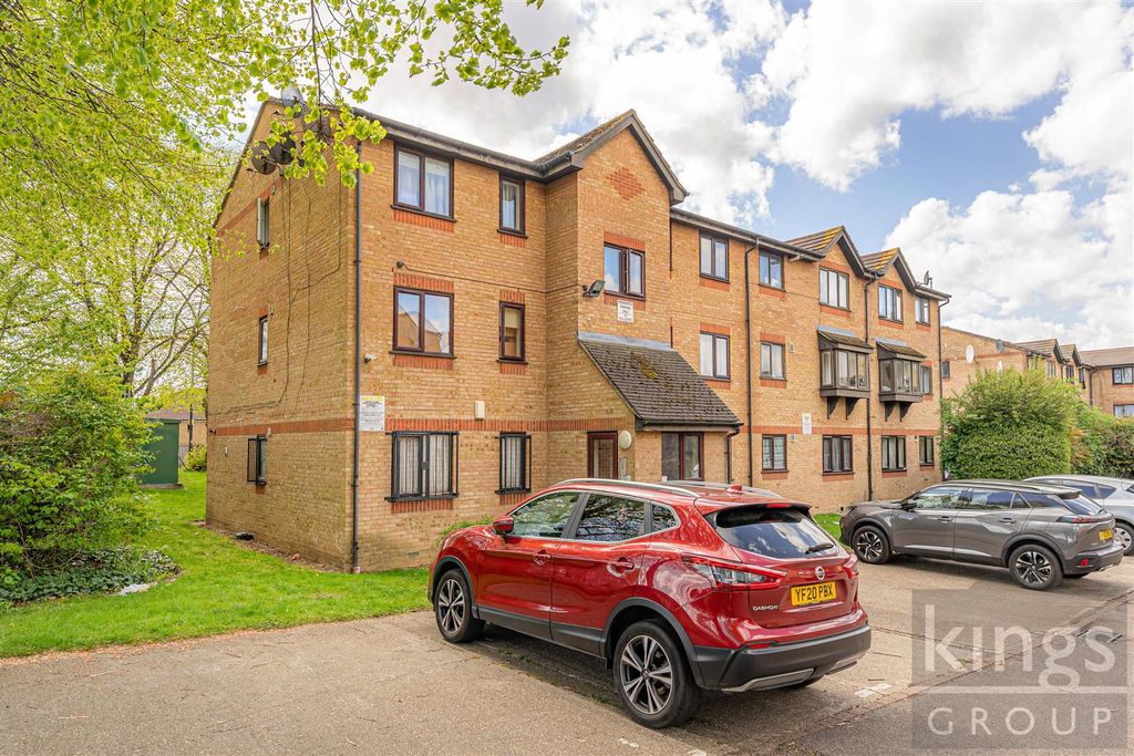 Property photo 1 of 8