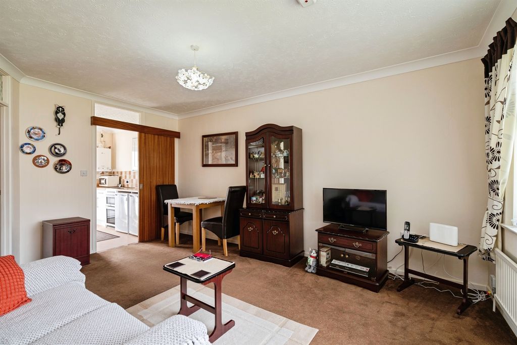 Property photo 3 of 16