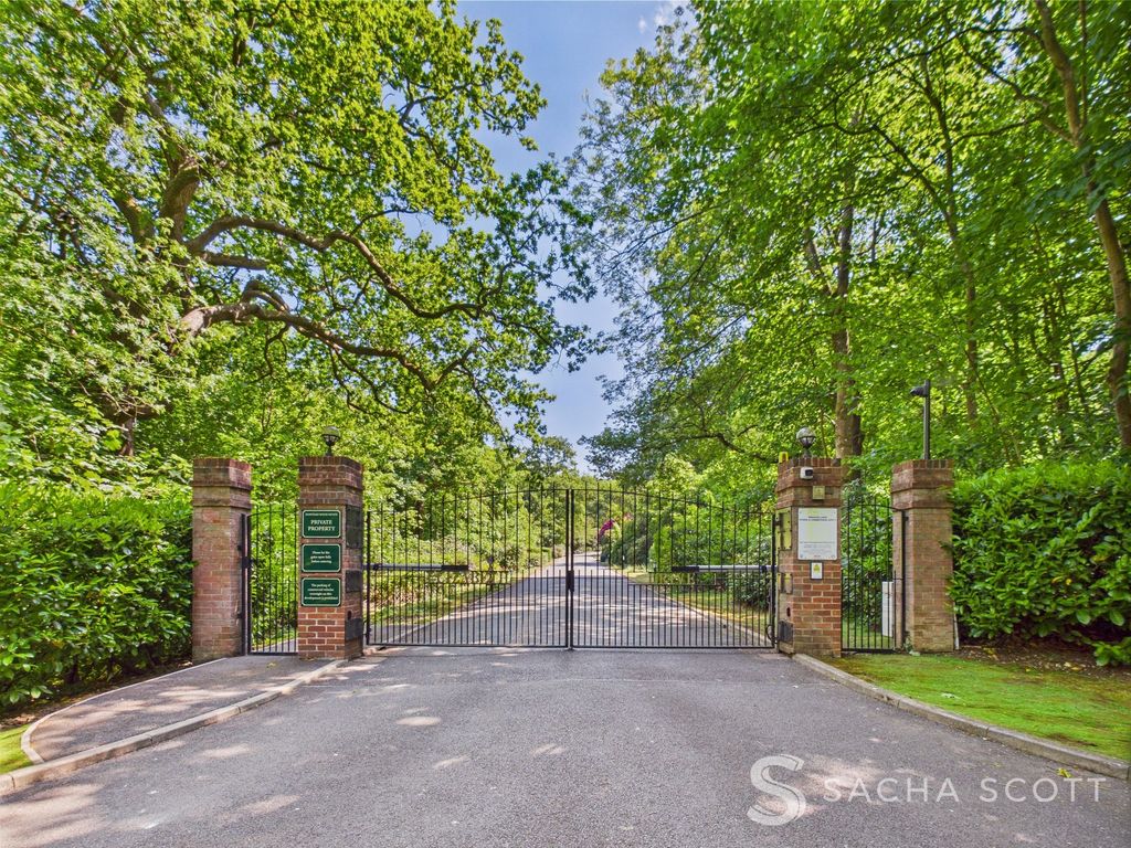 Property photo 1 of 27 Private Gated Entry