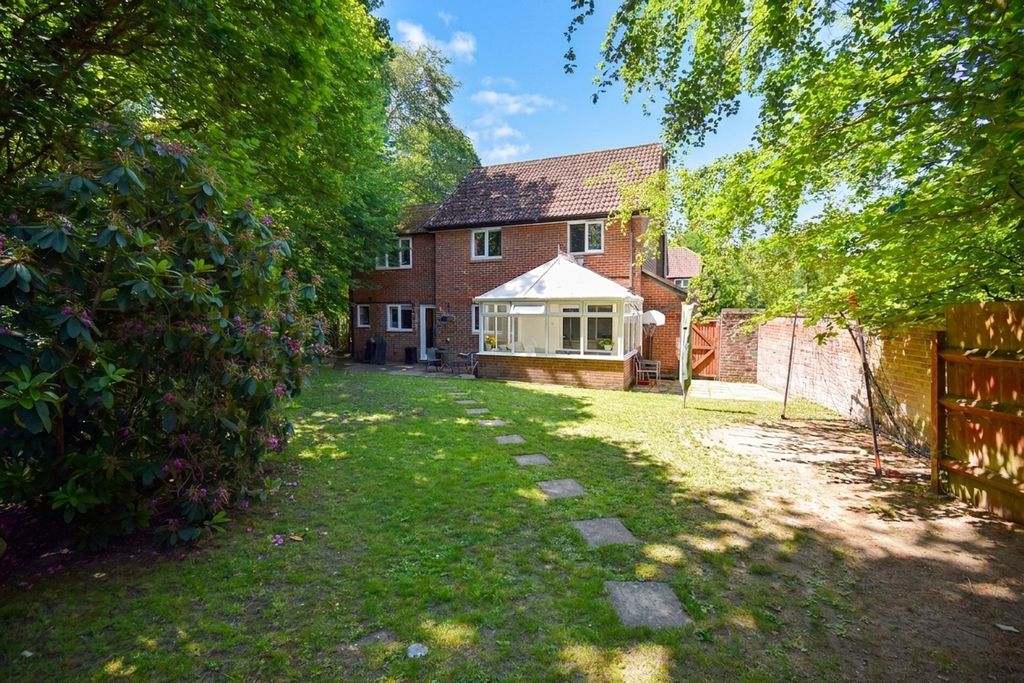 Property photo 3 of 19