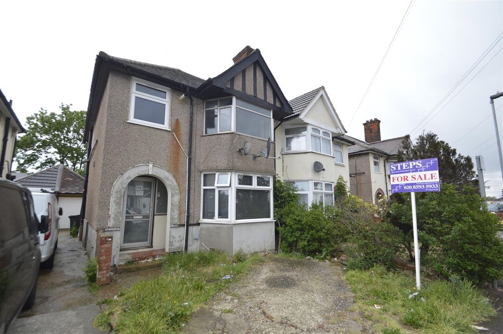 Property photo 1 of 12 13 Oval Road South.Jpg