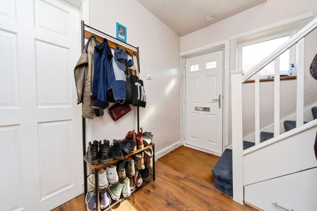 Property photo 3 of 19 Pbox-Img.Jpg