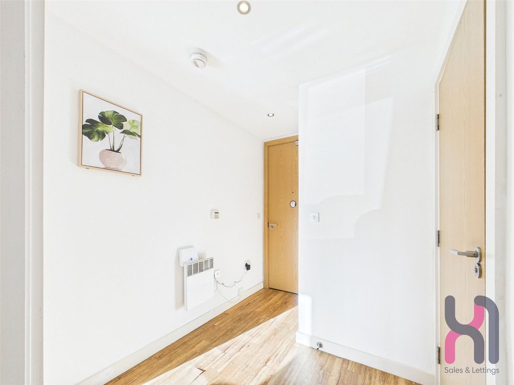 Property photo 3 of 7 Picture No. 13