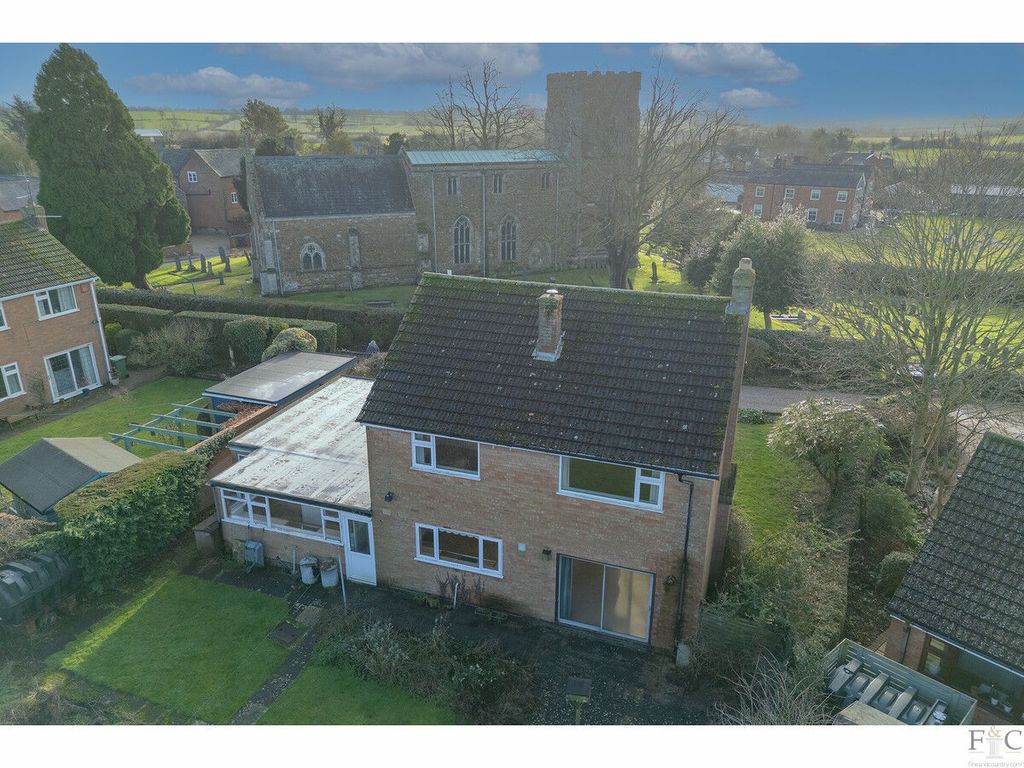 Property photo 2 of 38