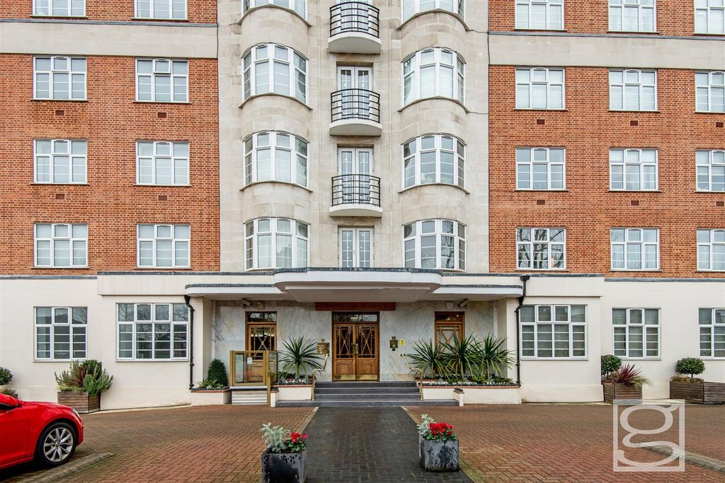 Property photo 3 of 17 40157_Hi-Res(14).Jpg