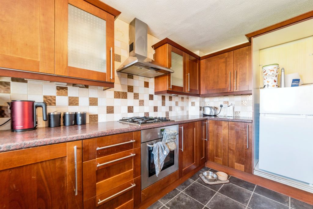 Property photo 3 of 17