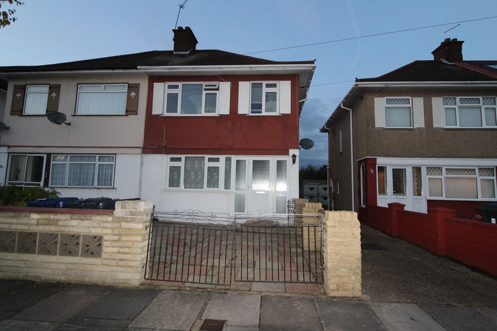 Property photo 1 of 9