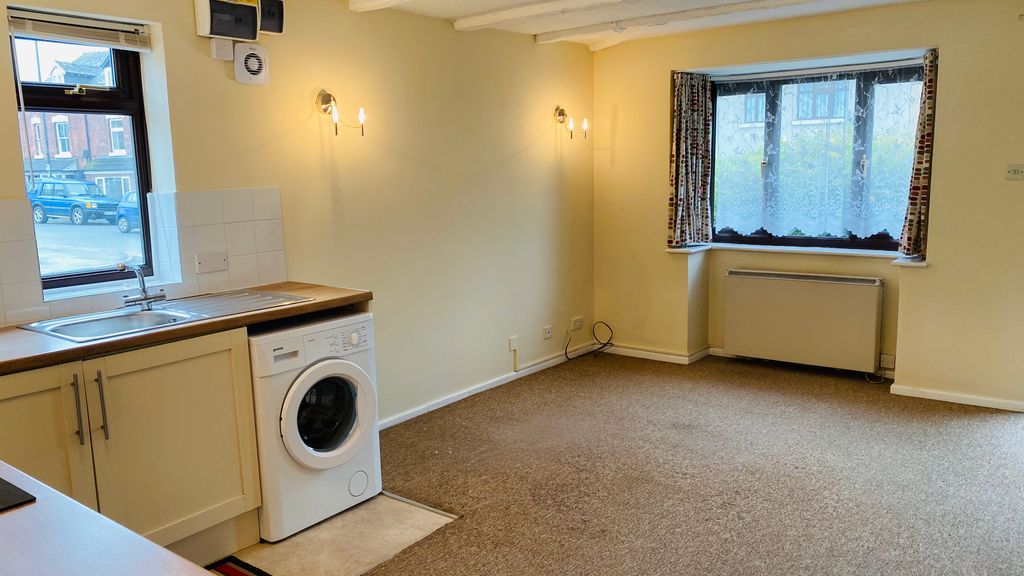 Property photo 2 of 6