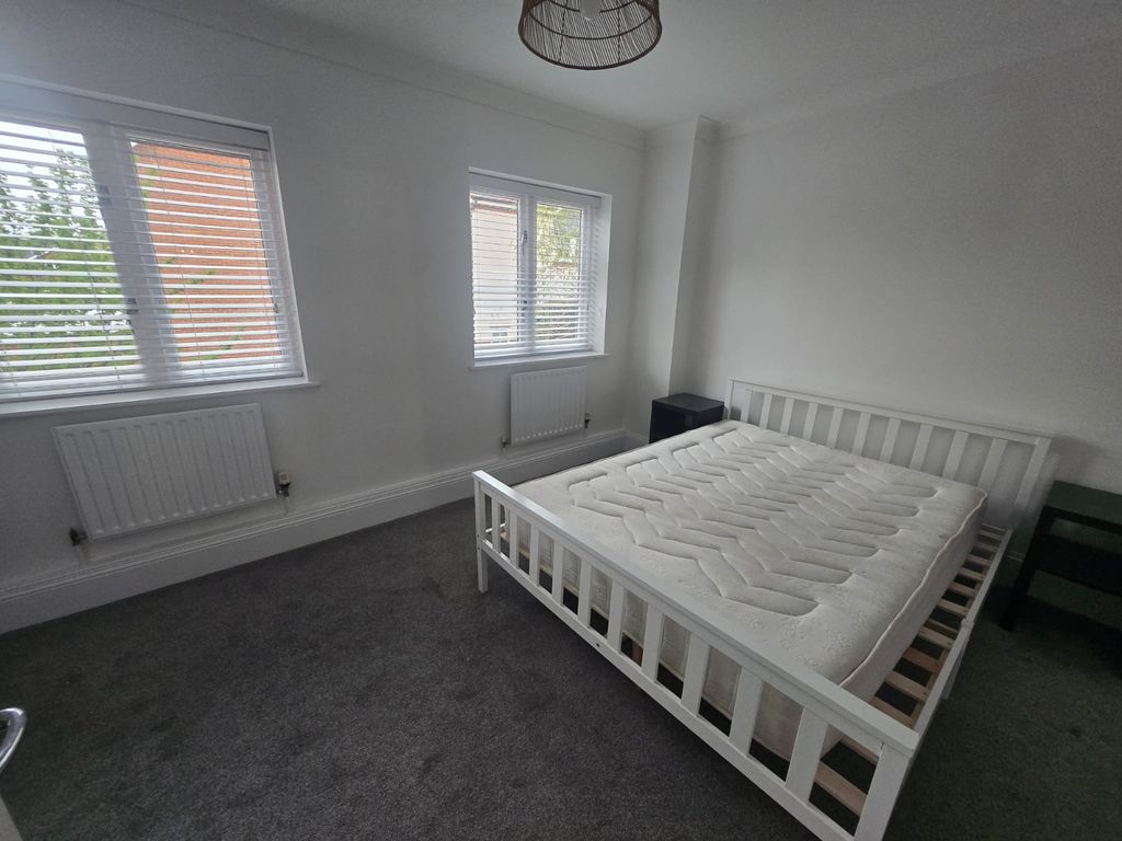 Property photo 3 of 14 Picture No. 04