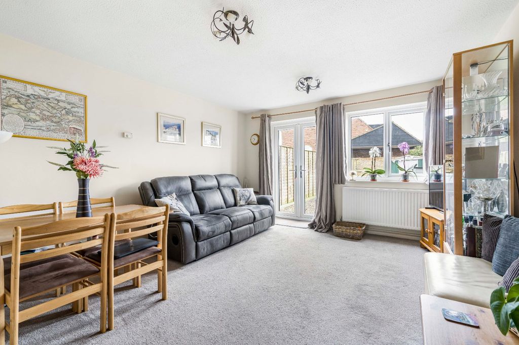 Property photo 3 of 11 Dining Sitting Room