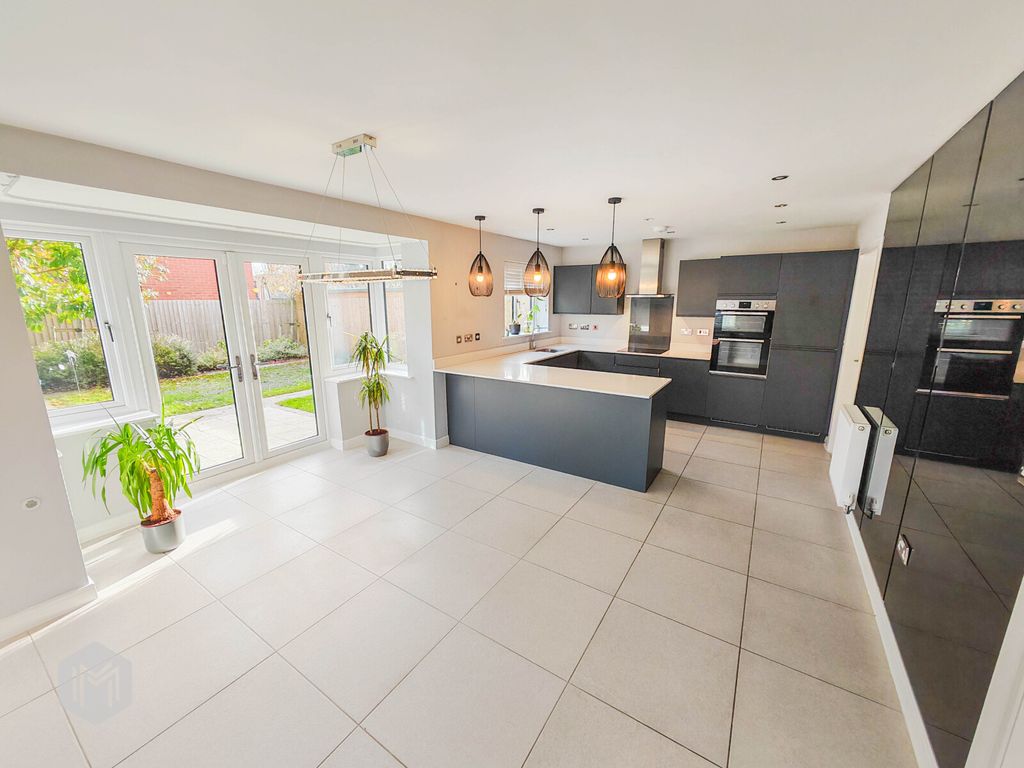 Property photo 2 of 25 Picture No. 13