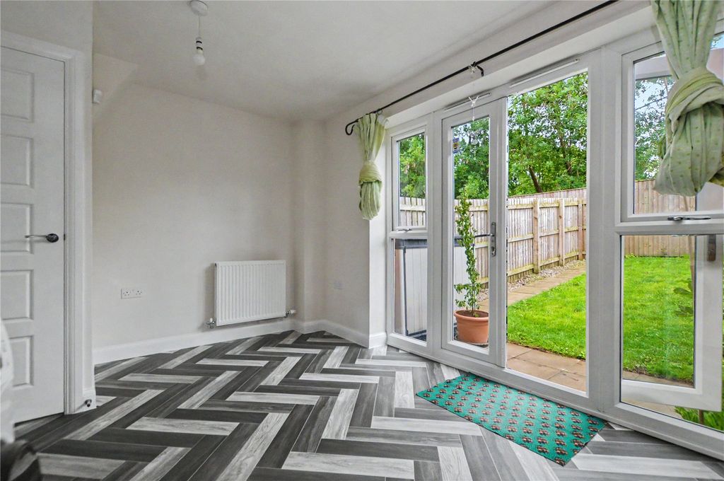 Property photo 3 of 13 Picture No. 18