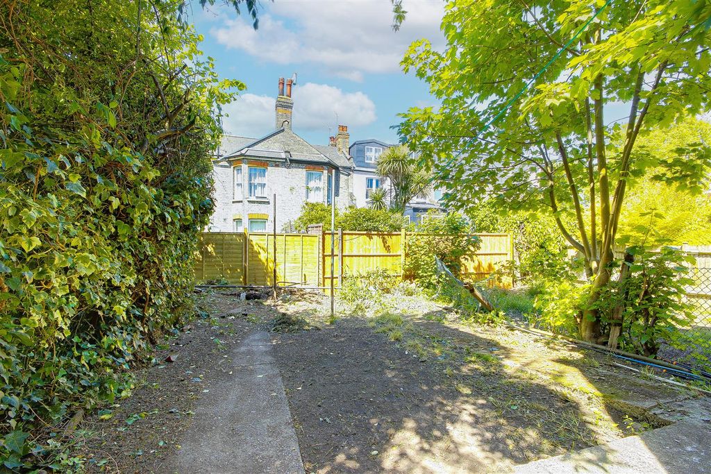 Property photo 3 of 11 Raw_5.Jpg