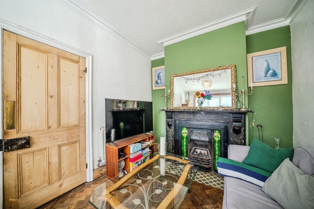 Property photo 3 of 20