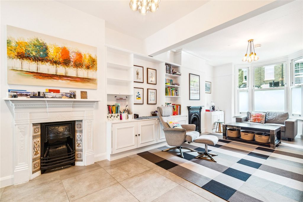 Property photo 3 of 16