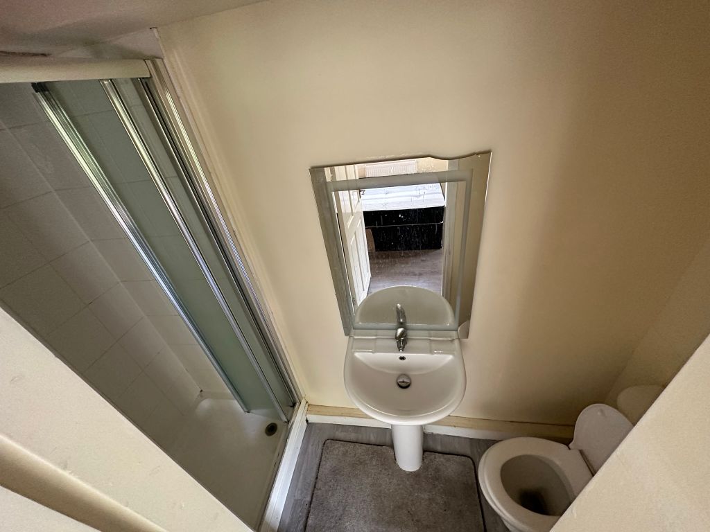 Property photo 2 of 3