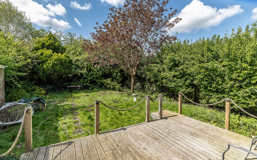 Property photo 2 of 11