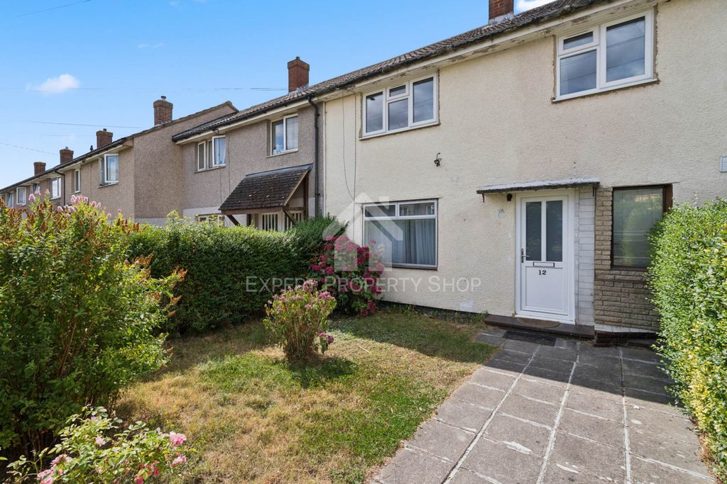 Property photo 2 of 18