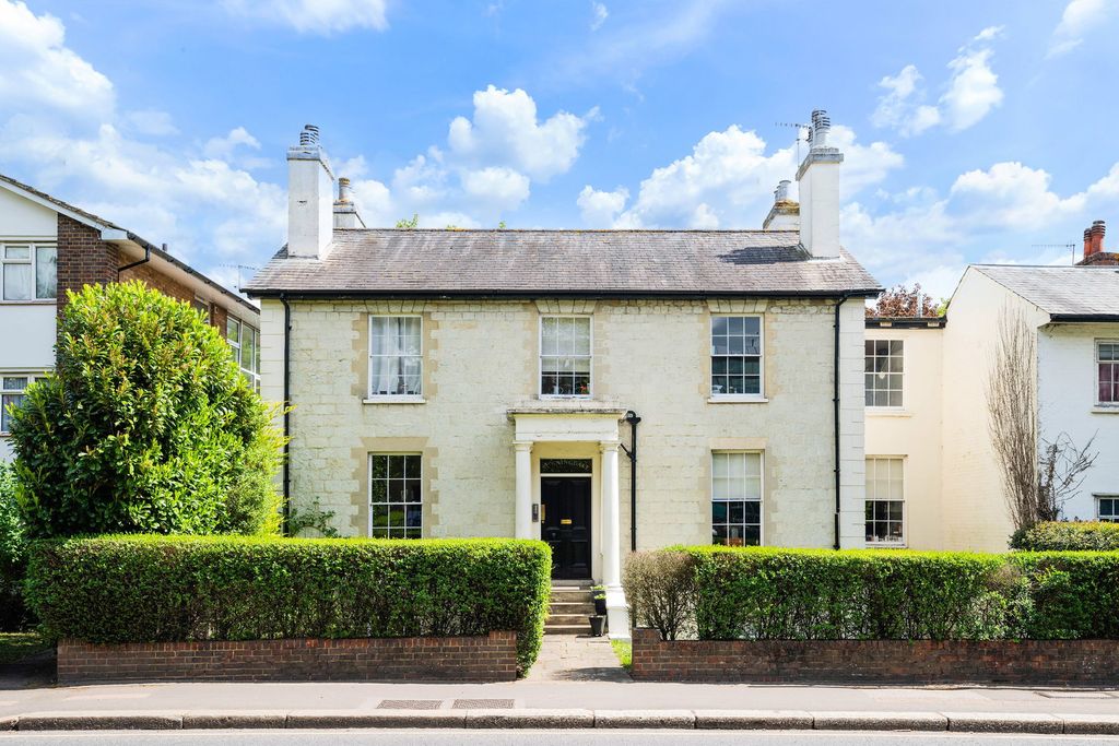Property photo 1 of 10