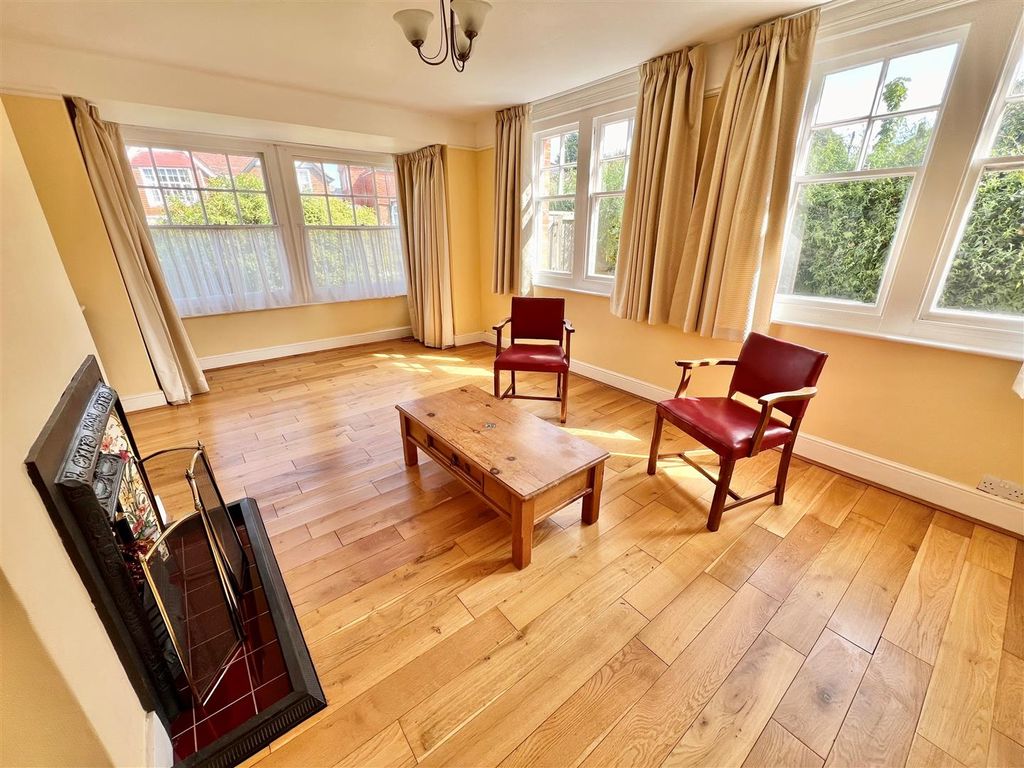 Property photo 2 of 16