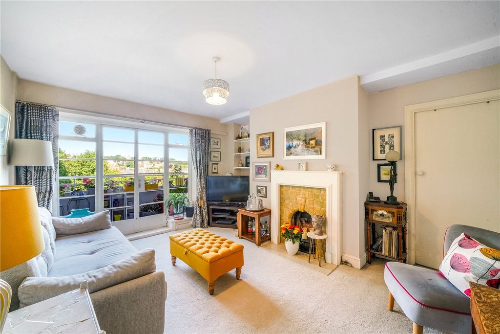 Property photo 2 of 14 Picture No. 20