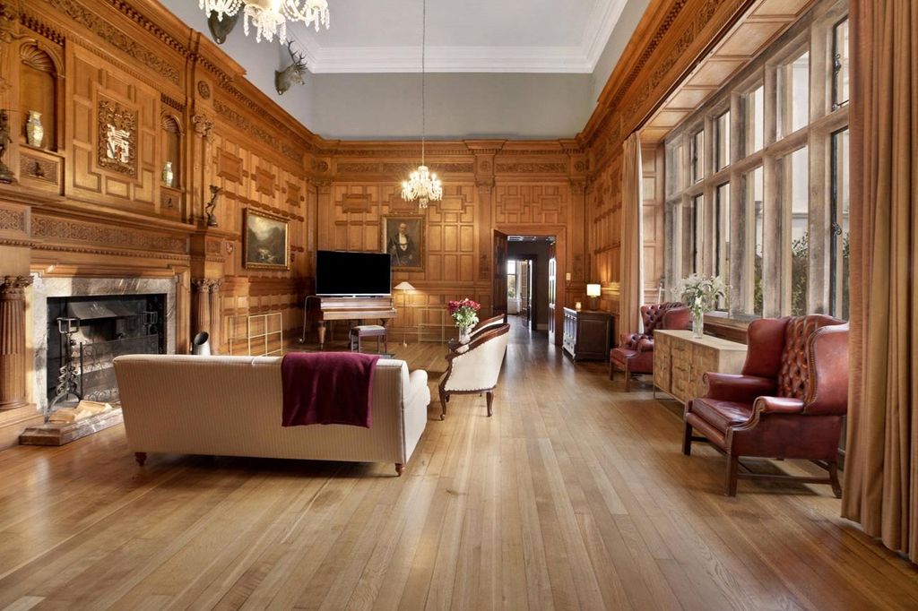 Property photo 2 of 19 The Great Hall