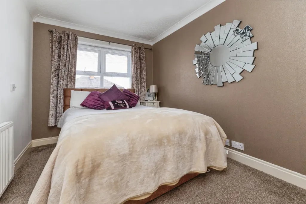 Additional image 18 of 5 bed semi-detached house for saleHeythrop Drive, Middlesbrough TS5
