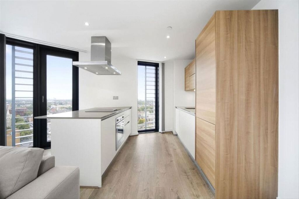 Property photo 2 of 12