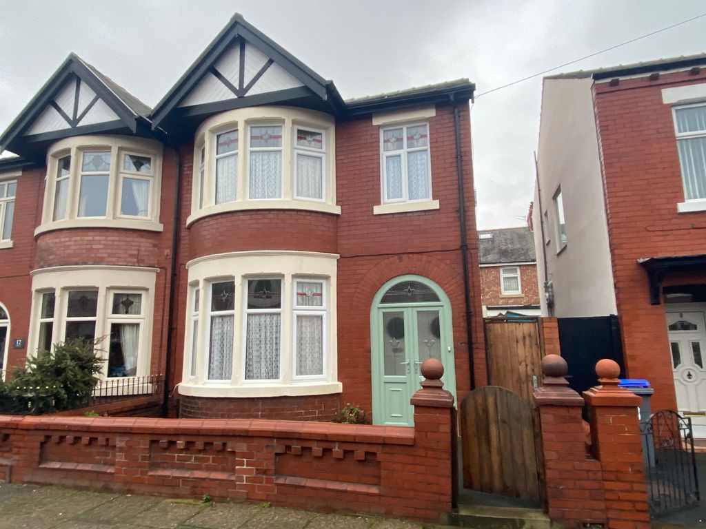Property photo 1 of 1