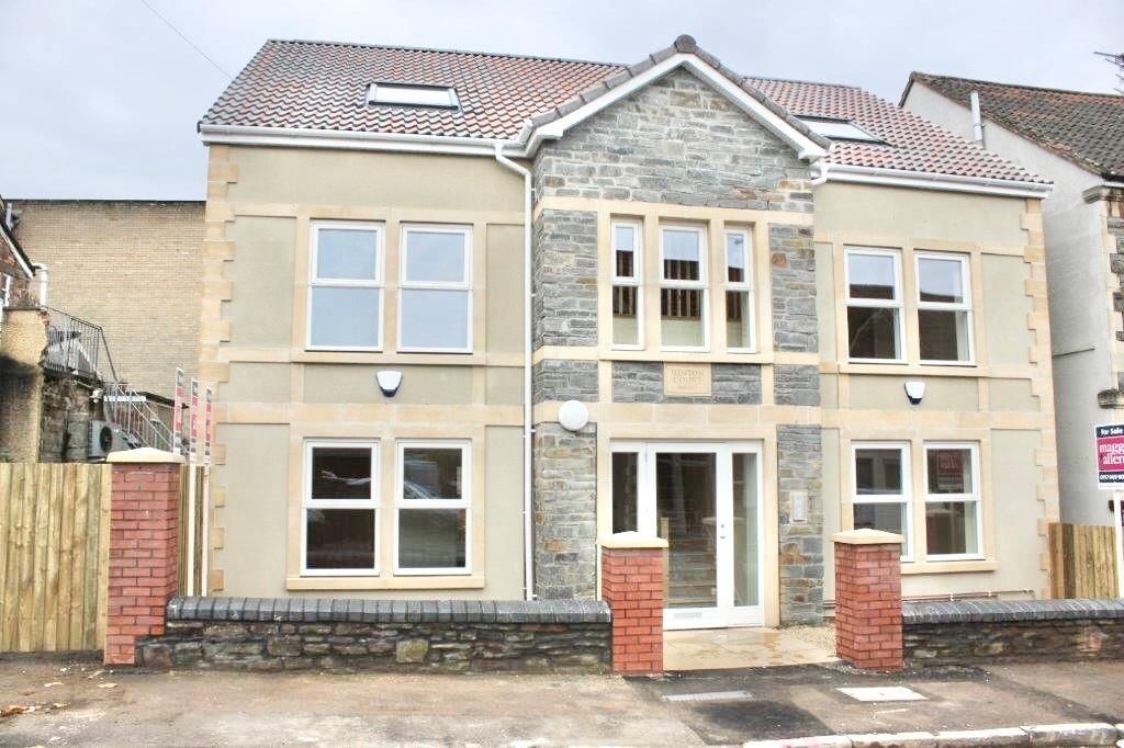 Property photo 1 of 7 Front View.Jpg
