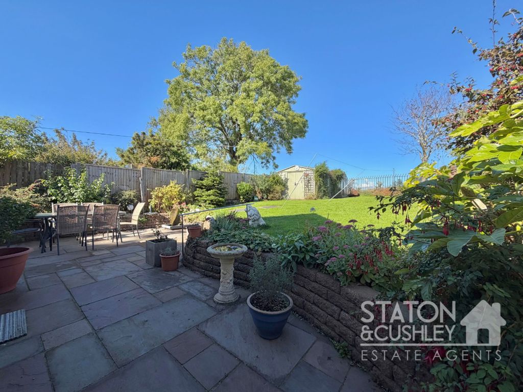 Property photo 3 of 32