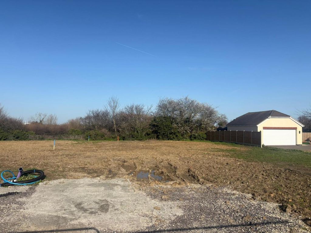 Property photo 2 of 3 F3B18B36-2218-40Ad-B679-35A823d76041.Jpg