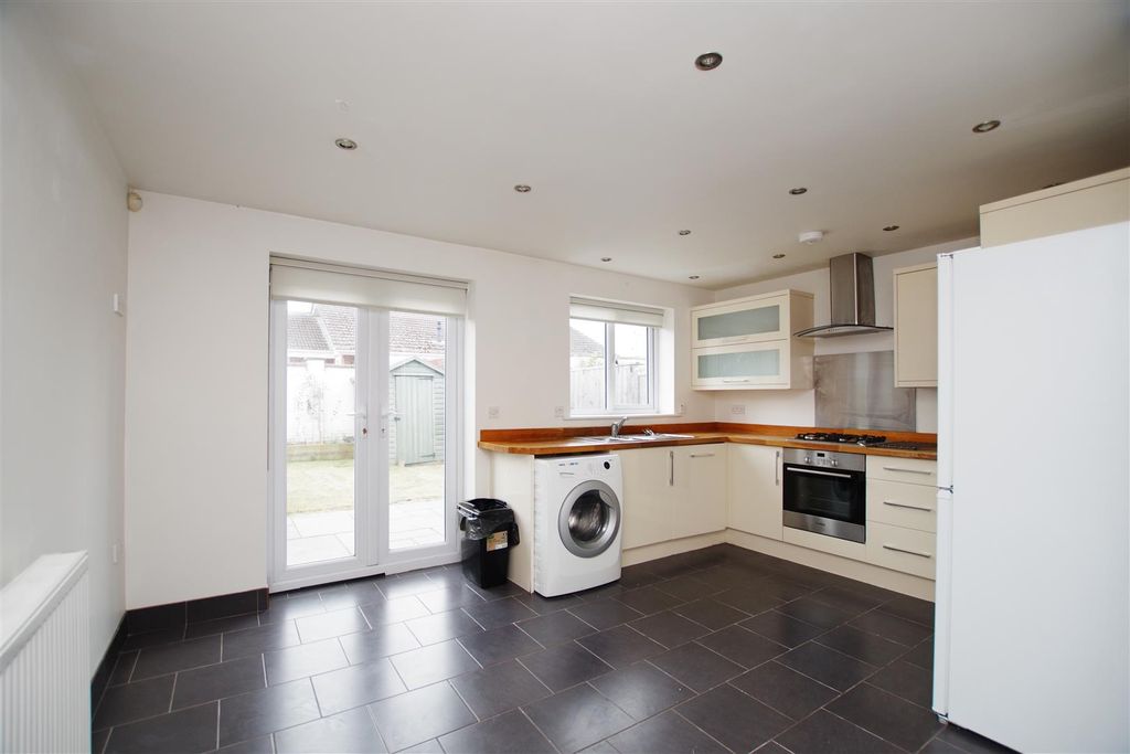 Property photo 2 of 14