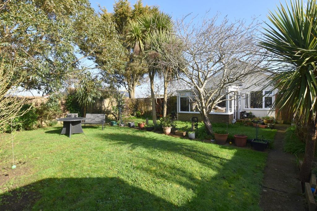 Property photo 2 of 17 52 Woodland New Externals (6).Jpg