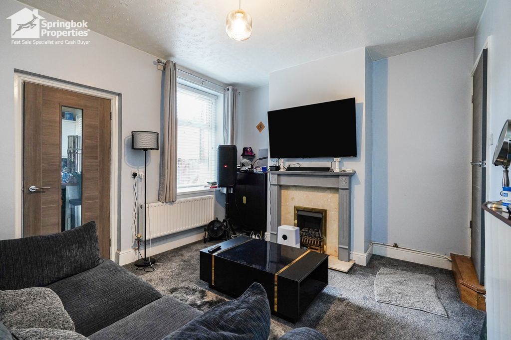 Property photo 2 of 12 Image 2