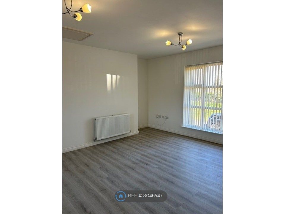 Property photo 3 of 8 Living Room