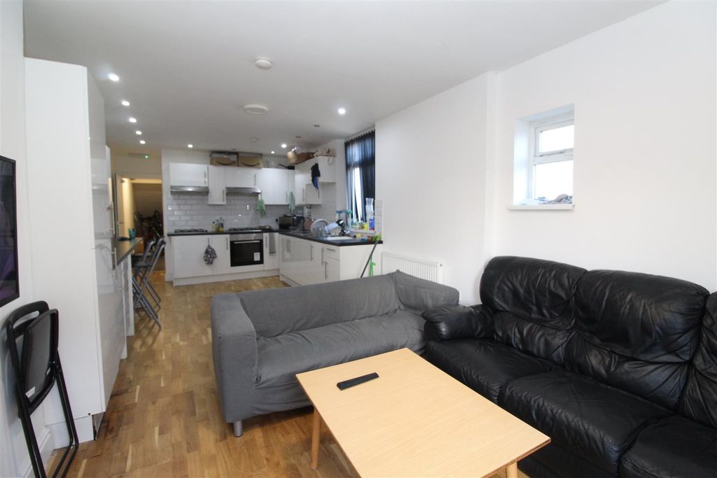 Property photo 2 of 15 Img_5285 (1).Jpg