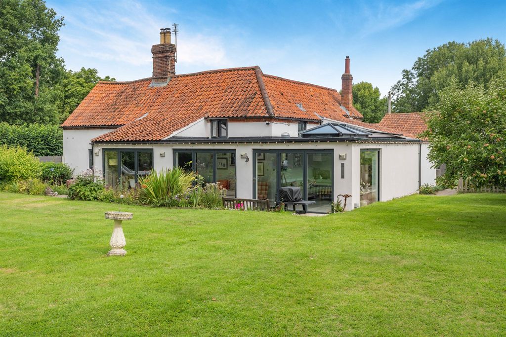 Property photo 3 of 24