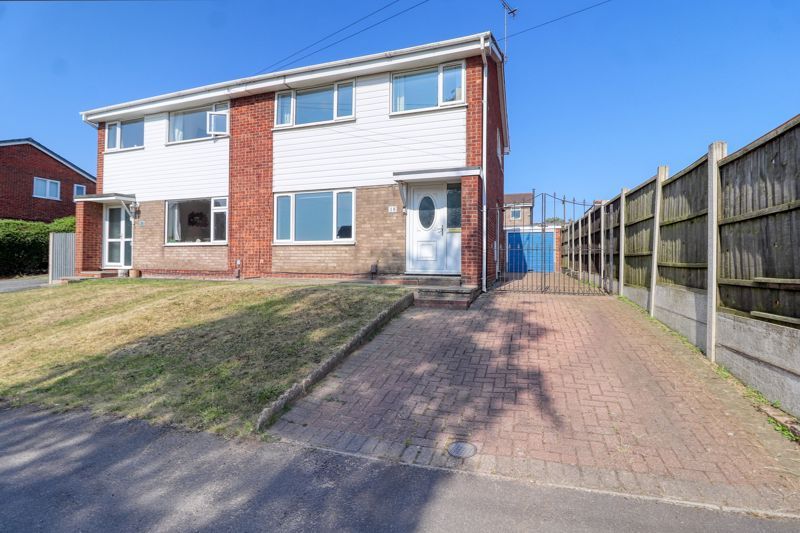 Property photo 1 of 15 Frontal